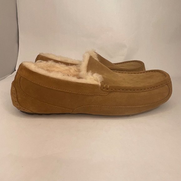 UGG Ascot Slipper suede with rubber sole color chestnut Size 12 main image 16
